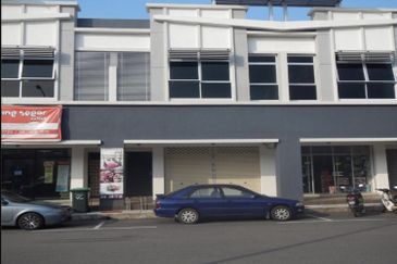 Bandar Laguna Merbok