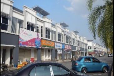 Bandar Laguna Merbok