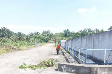 Warehouse for rent@Jalan Klang Banting