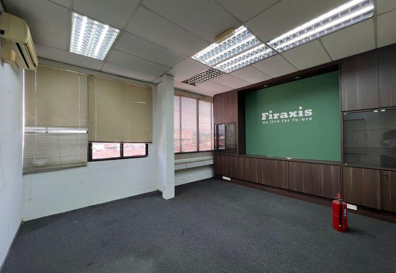 Taman Berkeley Klang 2nd floor Building for Rent