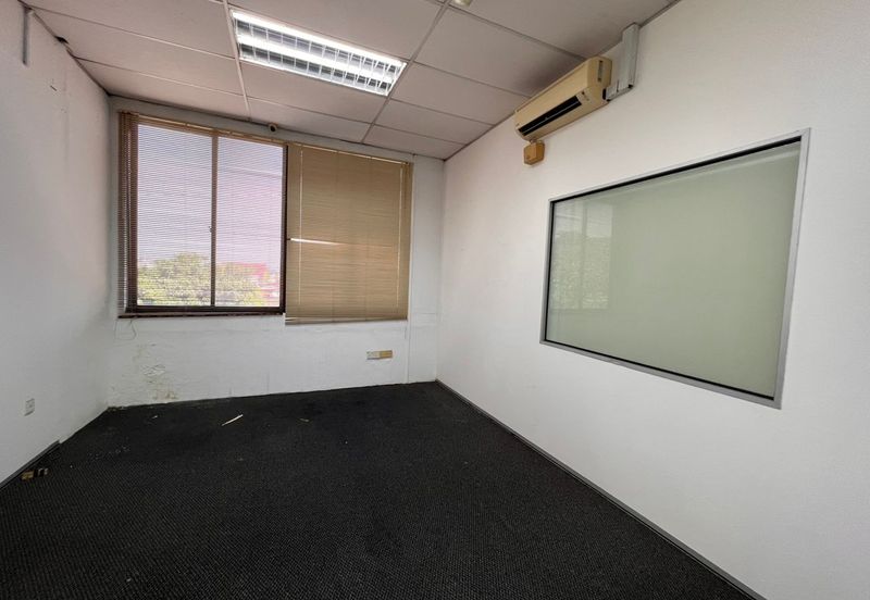 Taman Berkeley Klang 2nd floor Building for Rent
