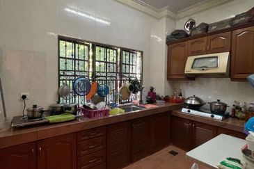 Bungalow House at Kuchai Lama for Sale