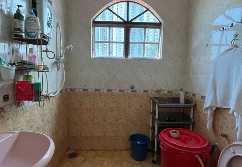 Bungalow House at Kuchai Lama for Sale