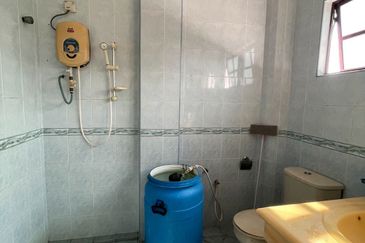 Bungalow House at Kuchai Lama for Sale