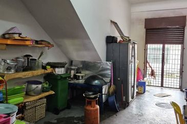 Double Storey Terrace @ Perumahan Awam Langkap Teluk Intan for Sale