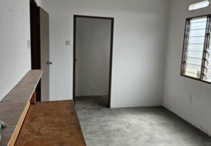 Double Storey Terrace @ Perumahan Awam Langkap Teluk Intan for Sale