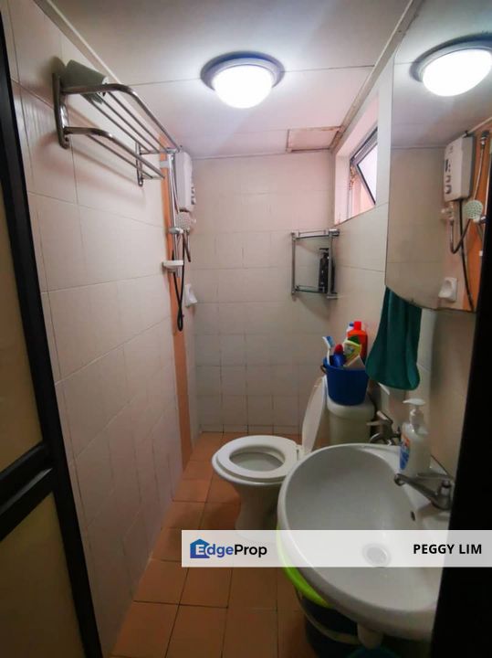 Amansiara Townhouse @ Selayang, Good Location for Sale, Selangor, Selayang