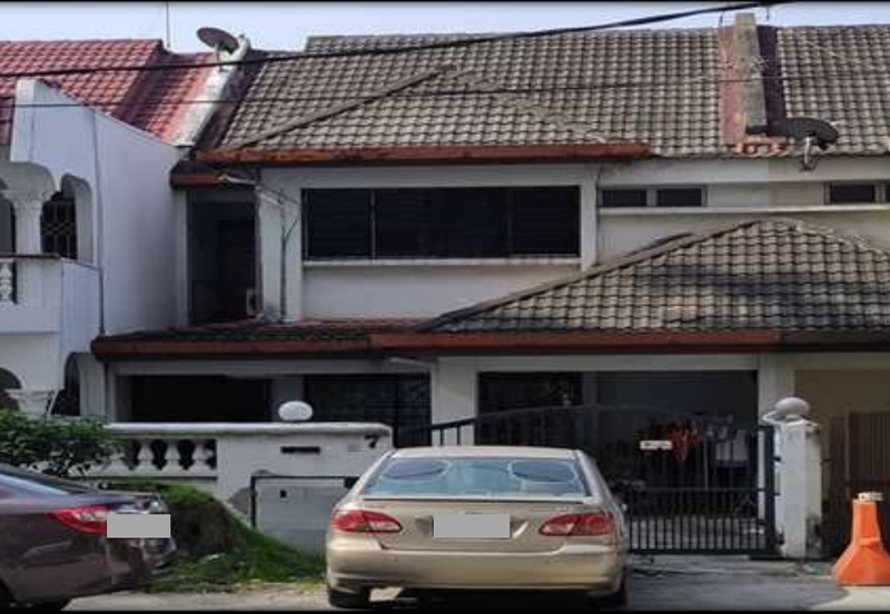 2 Storey Intermediate House Jalan Jambu, Jinjang Selatan For Sale