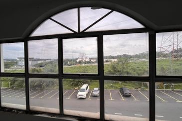 Pusat Perdagangan Seri Kembangan