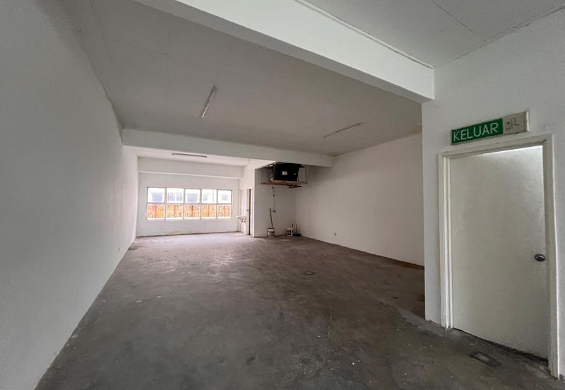 Pusat Perdagangan Seri Kembangan