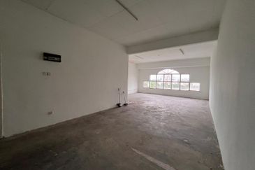 Pusat Perdagangan Seri Kembangan