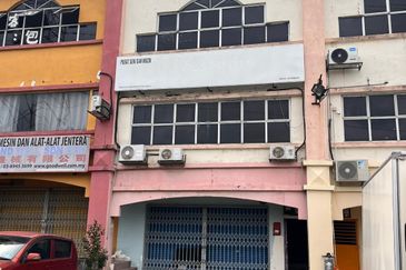 Pusat Perdagangan Seri Kembangan