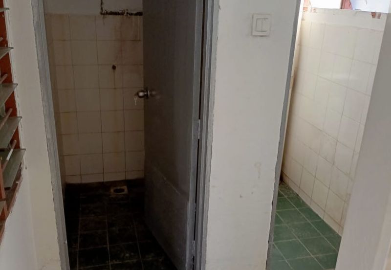 Pangsapuri Mawar, Taman Bukit Serdang