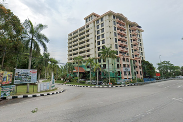 MARINA COVE, RESORT APARTMENT