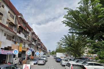 Taman Lembah Maju 600 Apartment