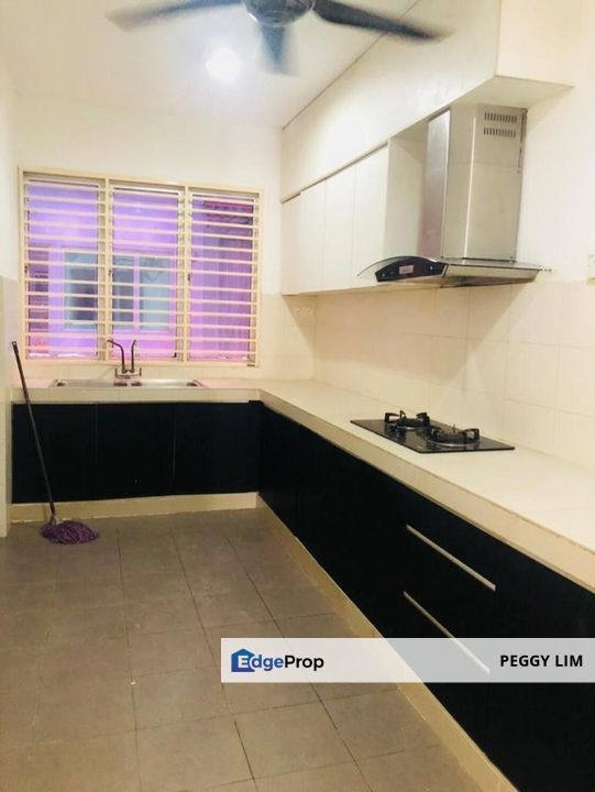 Taman Putra Prima 2 Storey Link house for Sale, Selangor, Puchong