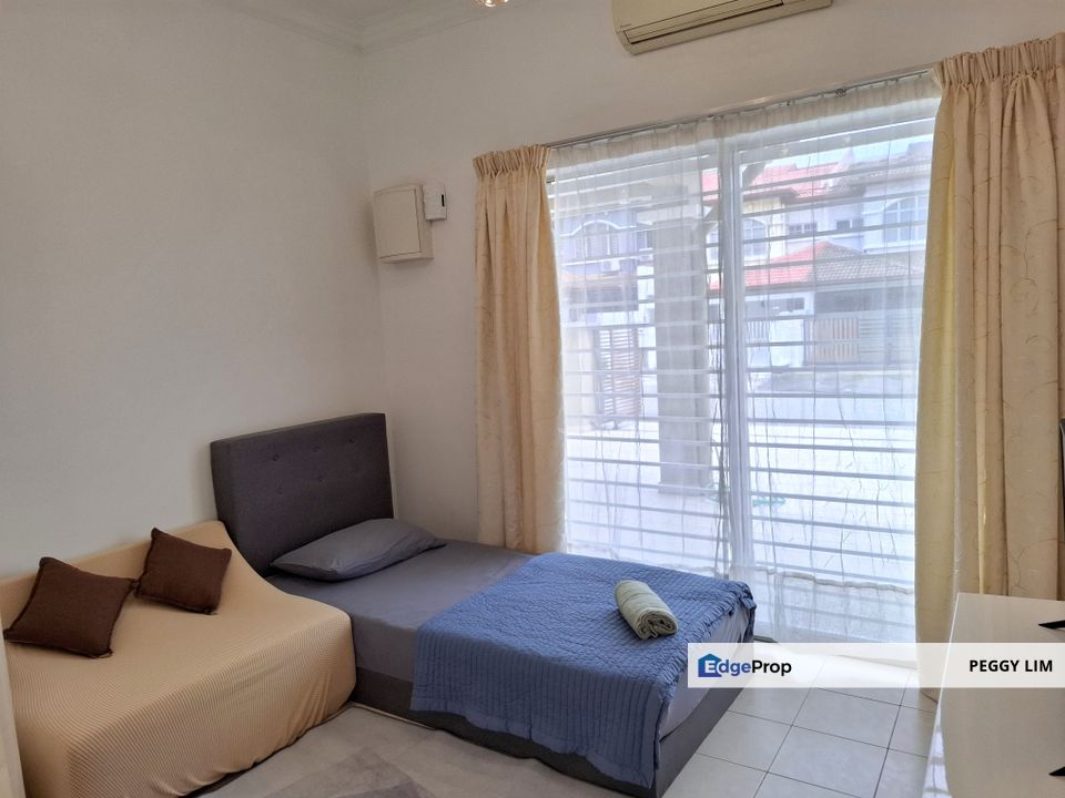 Puncak Jalil 3 Storey House for Rent, Selangor, Seri Kembangan