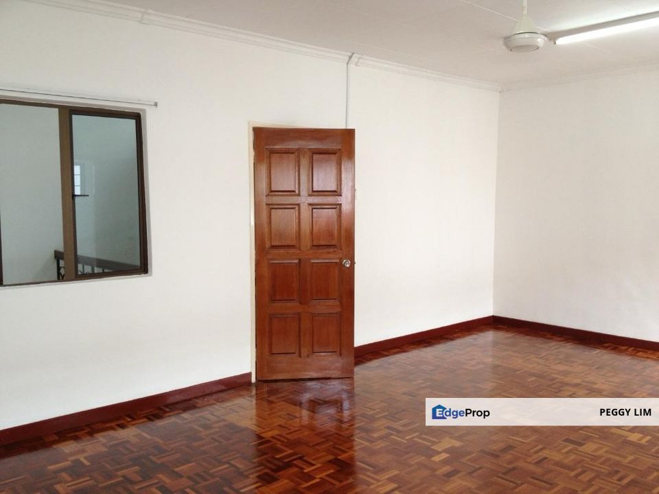 Bandar Utama 2.5 Storey Link House For Sale, Selangor, Petaling Jaya