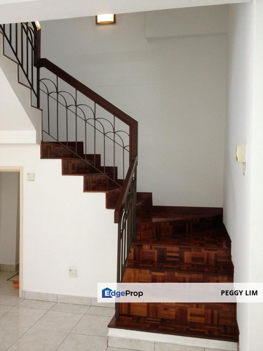Bandar Utama 2.5 Storey Link House For Sale, Selangor, Petaling Jaya