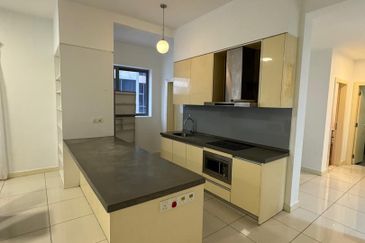 Sixceylon Condominium