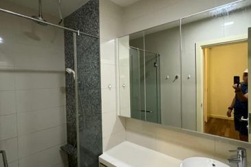 Sixceylon Condominium