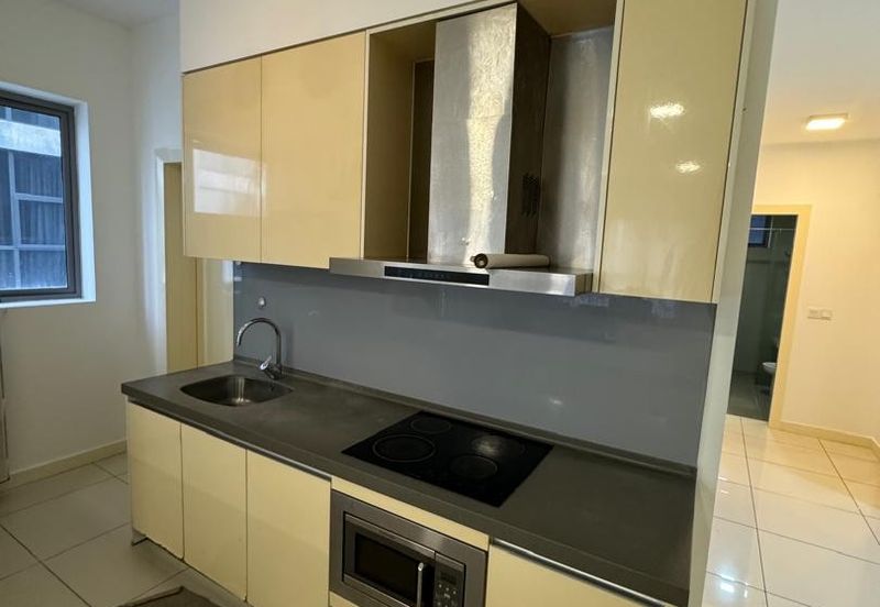 Sixceylon Condominium