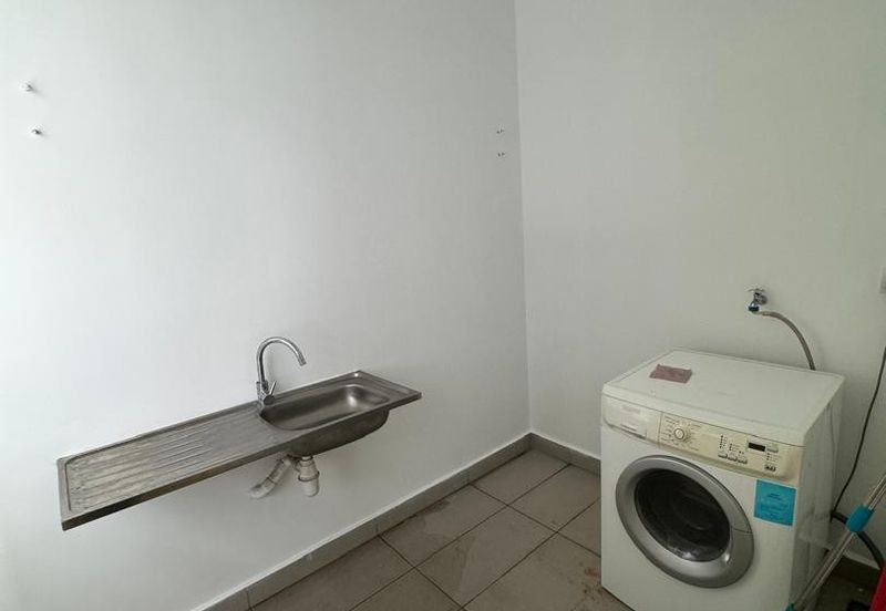 Sixceylon Condominium