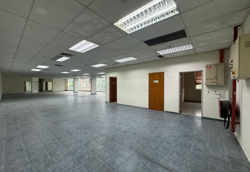 West Port, Pulau Indah