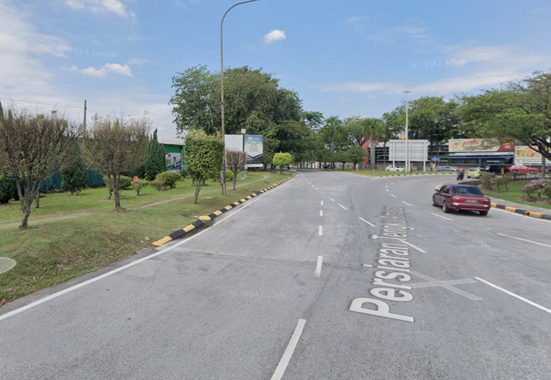 Dataran Otomobil, Seksyen 15