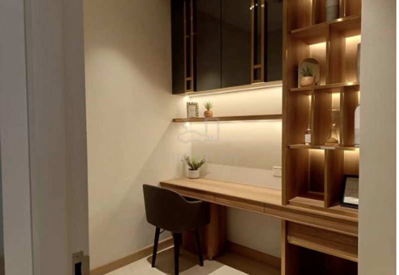 Top Residency Condominium @ Setia Alam For Rent 