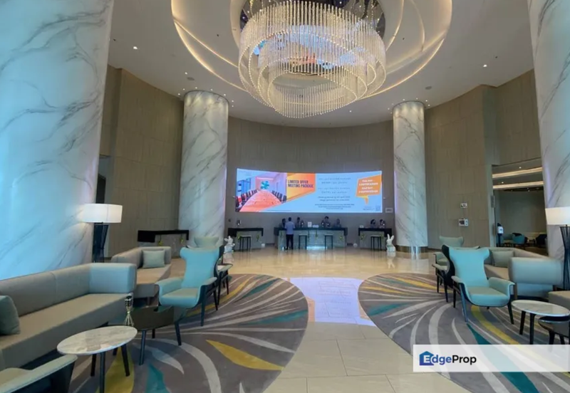 Top Residency Penthouse @ Setia Alam For Sale 