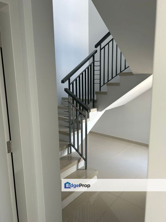 Split Level Penthouse @ Amani Residency, Puchong For Sale , Selangor, Puchong