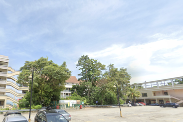 Paradise Lagoon Apartment