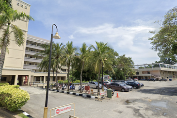 Paradise Lagoon Apartment