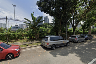 Mixed Development Land @ Kampung Pantai Dalam, KL For Sale