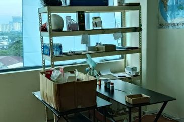 Wisma Trax (The Trax) @ Chan Sow Lin, Sungai Besi, Kuala Lumpur