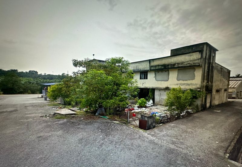 Lukut, Port Dickson,  single storey light industrial factory for sale.