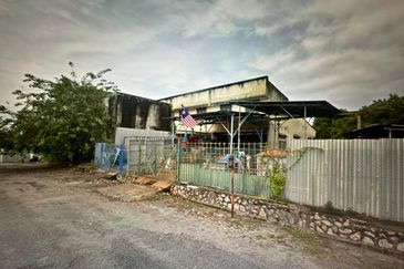 Lukut, Port Dickson,  single storey light industrial factory for sale.
