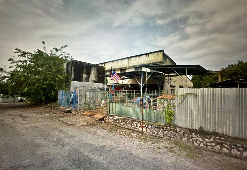 Lukut, Port Dickson,  single storey light industrial factory for sale.