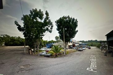 Lukut, Port Dickson,  single storey light industrial factory for sale.