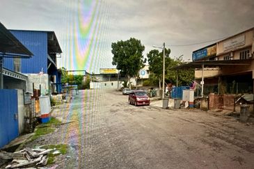 Lukut, Port Dickson,  single storey light industrial factory for sale.