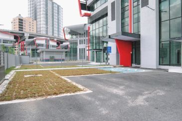 Kota Damansara Office Area For Rent