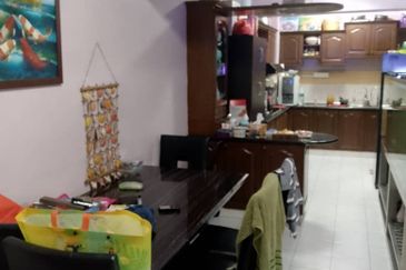 Pangsapuri Bukit Awansari (OG Court)