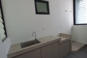 Residensi Alstonia Condominium For Rent 