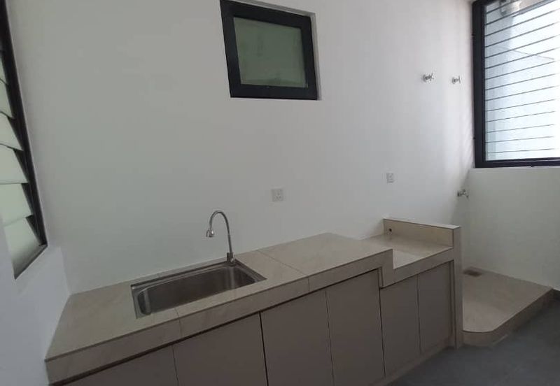 Residensi Alstonia Condominium For Rent 