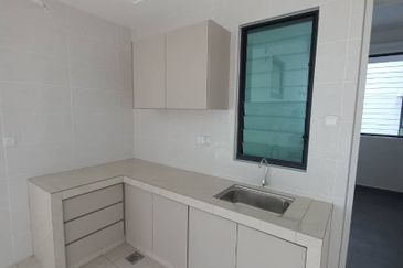 Residensi Alstonia Condominium For Rent 