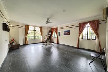 KGSAAS Golf Club, Seksyen 13