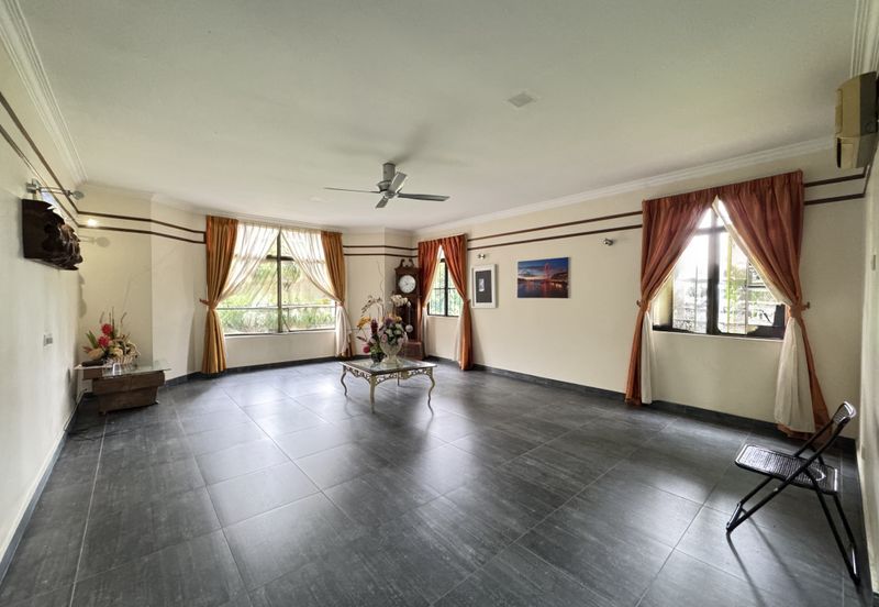 KGSAAS Golf Club, Seksyen 13