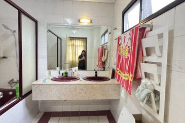 KGSAAS Golf Club, Seksyen 13