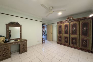 KGSAAS Golf Club, Seksyen 13